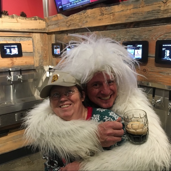 Meet your Posher, Deborah - Picture 1 of 5